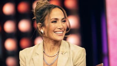 Jennifer Lopez, Jeremiah Brent, Jamie Lee Curtis, Vince Staples, Mau y Ricky still